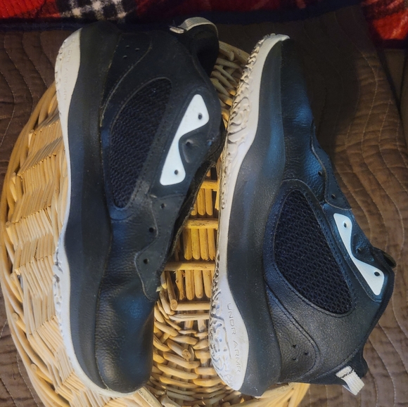 Under Armor Lockdown 6 Basketball Shoes Size 7Y - Picture 7 of 9